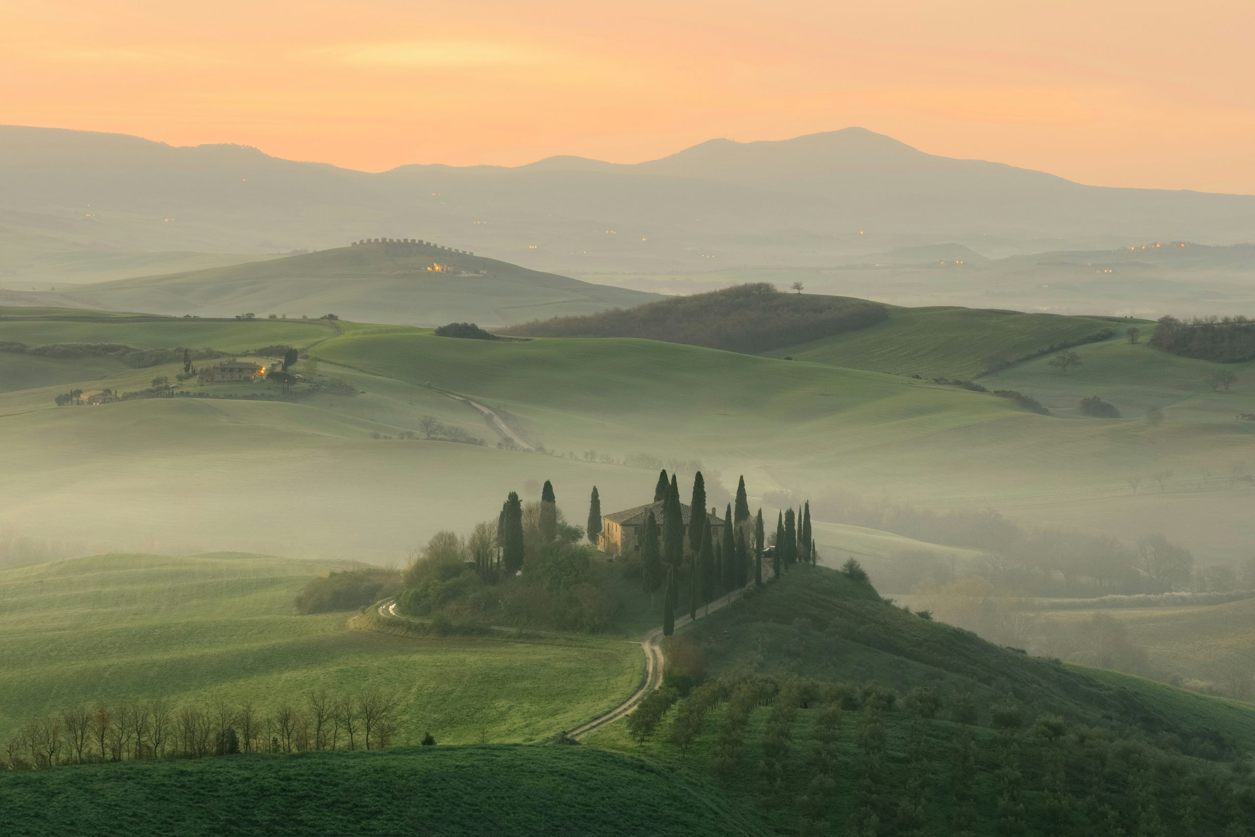 Foto di Engjell Gjepali su Unsplash